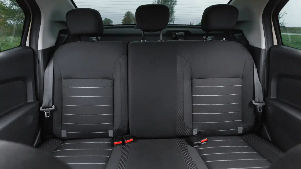 Scaune auto cu tapițerie textilă – serviciu de curățare tapițerie auto
